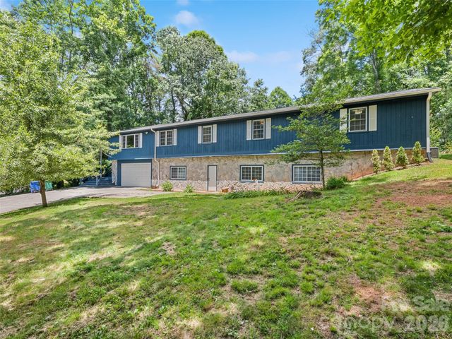 18 Bran Rick Lane, Arden, NC 28704