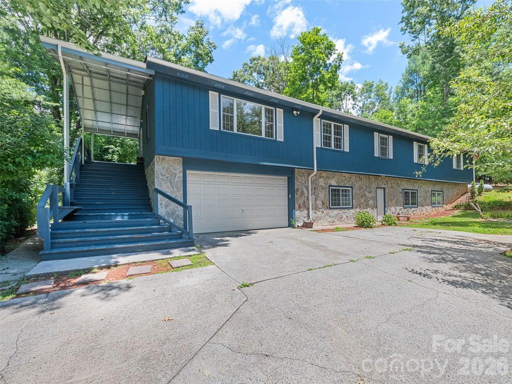 18 Bran Rick Lane, Arden, NC 28704