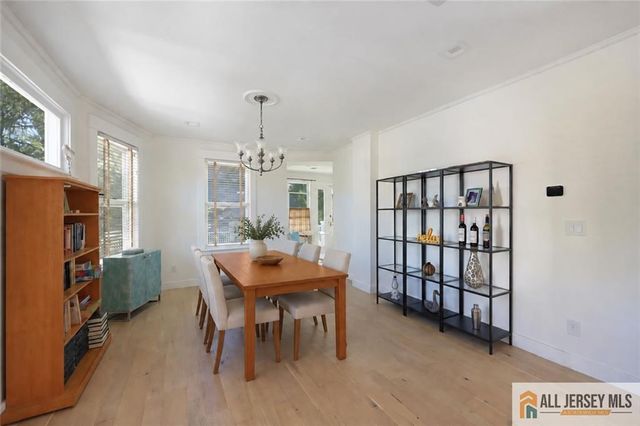 101 S 4th Avenue, Highland Park, NJ 08904