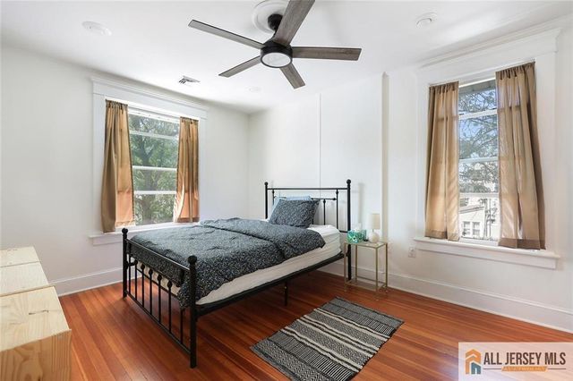 101 S 4th Avenue, Highland Park, NJ 08904