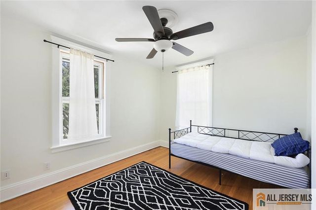 101 S 4th Avenue, Highland Park, NJ 08904