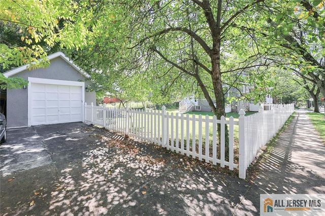 101 S 4th Avenue, Highland Park, NJ 08904