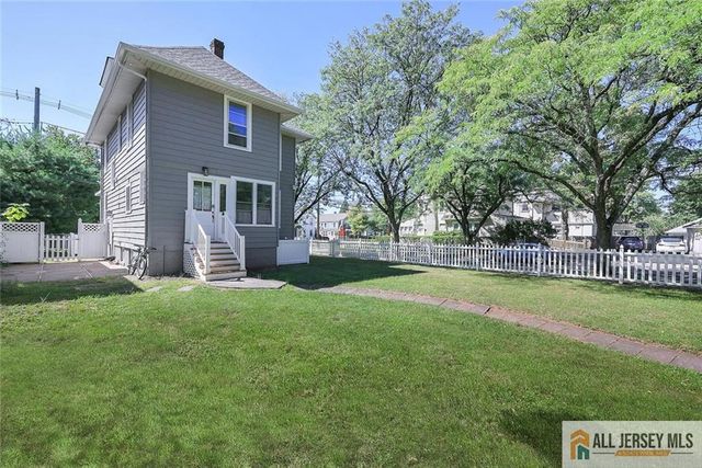 101 S 4th Avenue, Highland Park, NJ 08904