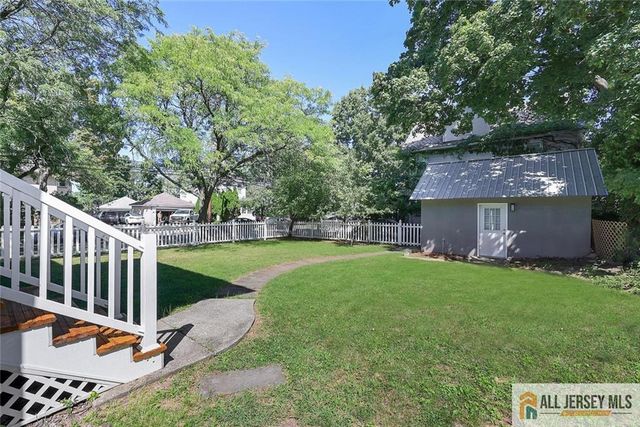 101 S 4th Avenue, Highland Park, NJ 08904