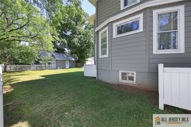 101 S 4th Avenue, Highland Park, NJ 08904