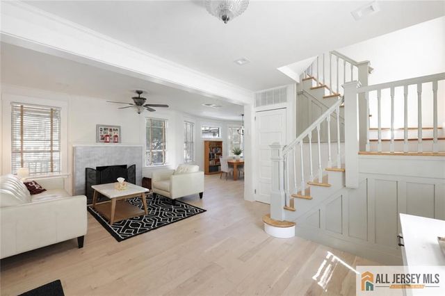 101 S 4th Avenue, Highland Park, NJ 08904