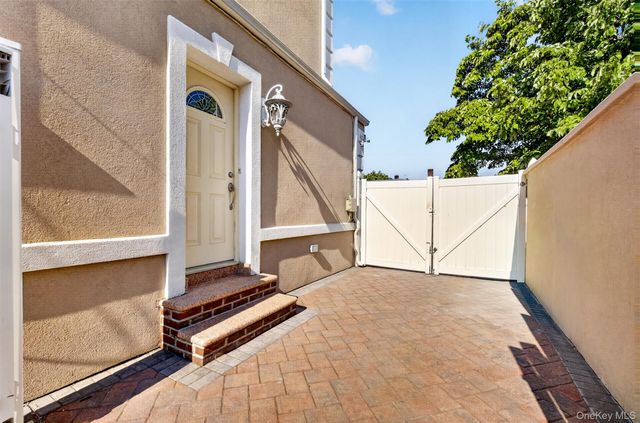 25-36 163rd Street, Flushing, NY 11358