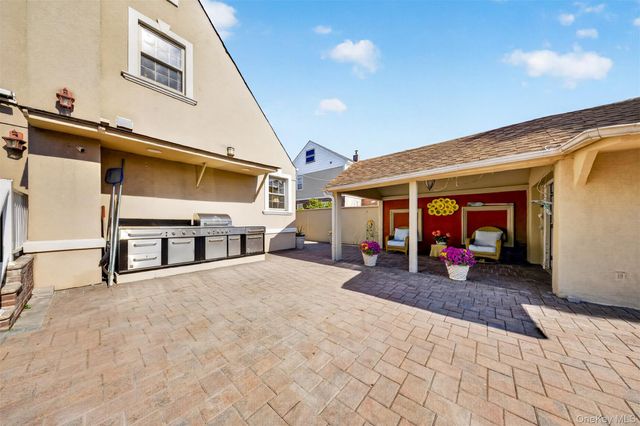 25-36 163rd Street, Flushing, NY 11358