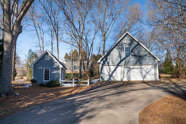125 Williamsburg Drive, Spartanburg, SC 29302