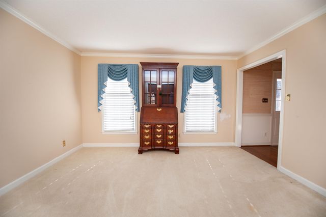 125 Williamsburg Drive, Spartanburg, SC 29302