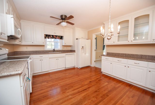 125 Williamsburg Drive, Spartanburg, SC 29302