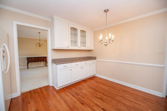 125 Williamsburg Drive, Spartanburg, SC 29302