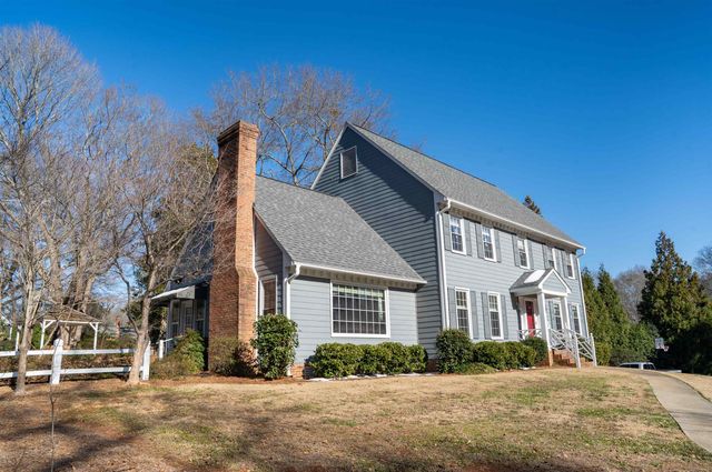 125 Williamsburg Drive, Spartanburg, SC 29302
