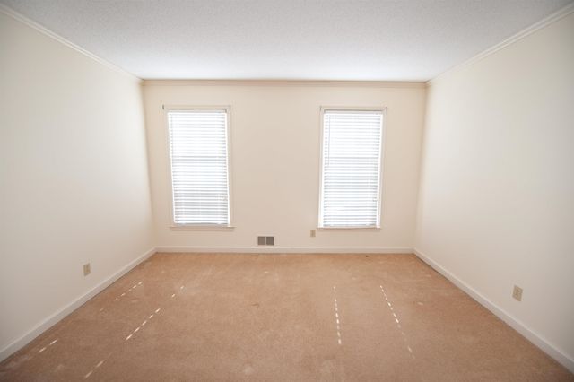 125 Williamsburg Drive, Spartanburg, SC 29302