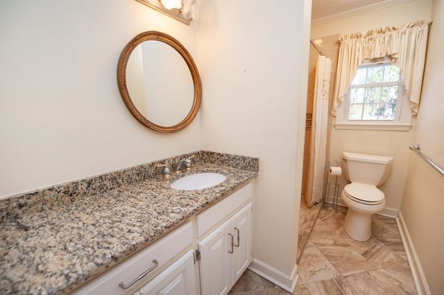 125 Williamsburg Drive, Spartanburg, SC 29302