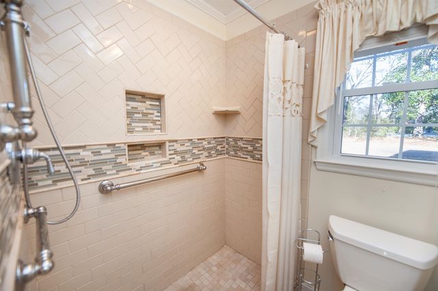 125 Williamsburg Drive, Spartanburg, SC 29302