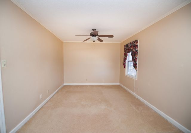 125 Williamsburg Drive, Spartanburg, SC 29302