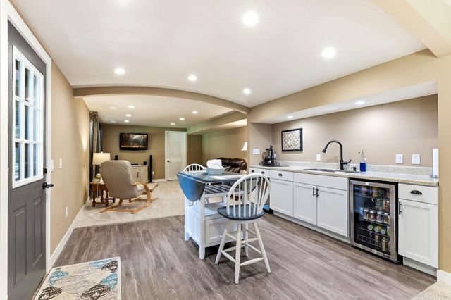 17152 Gage Way, Lakeville, MN 55024