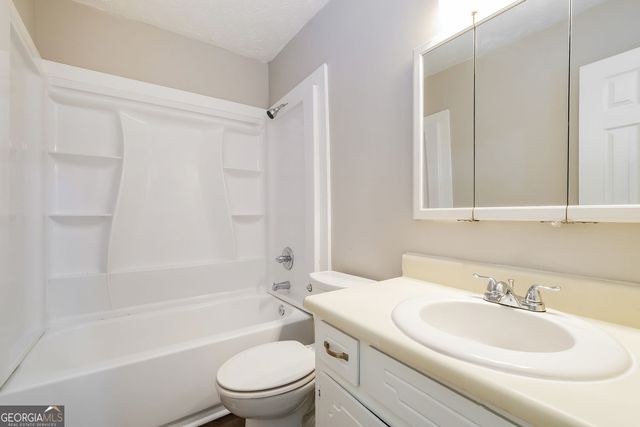 6368 Steepleridge Court, Riverdale, GA 30296