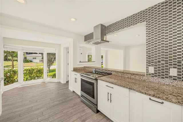 812 WILLOWBRANCH AVENUE, Clearwater, FL 33764