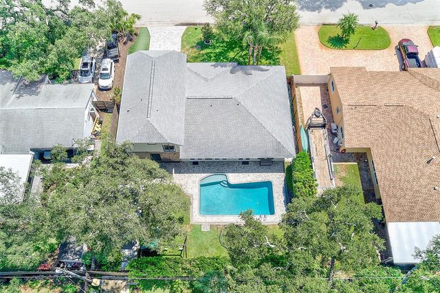 812 WILLOWBRANCH AVENUE, Clearwater, FL 33764