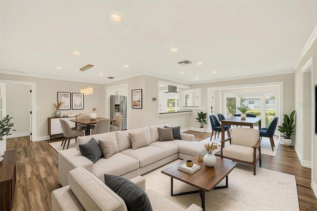 812 WILLOWBRANCH AVENUE, Clearwater, FL 33764