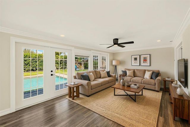 812 WILLOWBRANCH AVENUE, Clearwater, FL 33764
