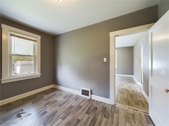 1654 Wakefield Avenue, Youngstown, OH 44514