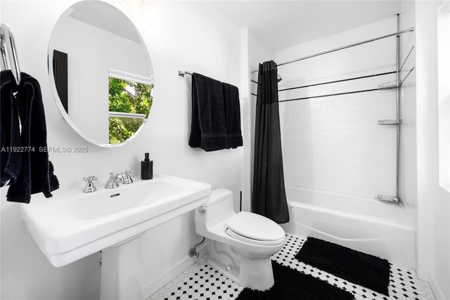 5181 La Gorce Dr, Miami Beach, FL 33140