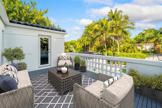 5181 La Gorce Dr, Miami Beach, FL 33140