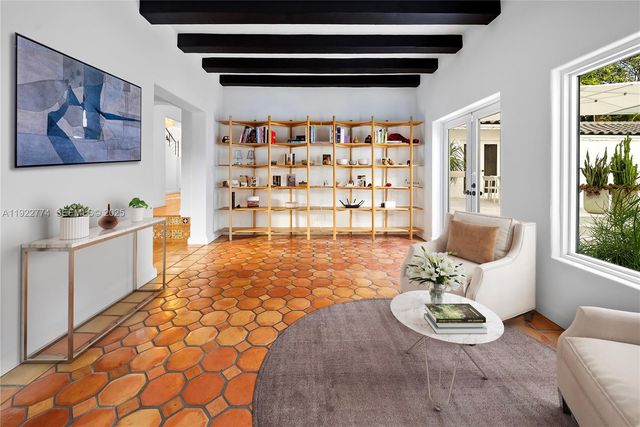 5181 La Gorce Dr, Miami Beach, FL 33140