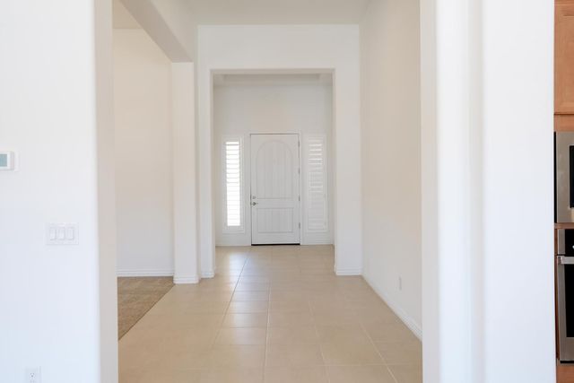 27711 N 38th Drive, Phoenix, AZ 85083
