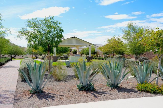27711 N 38th Drive, Phoenix, AZ 85083