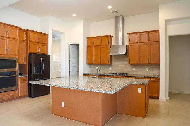 27711 N 38th Drive, Phoenix, AZ 85083