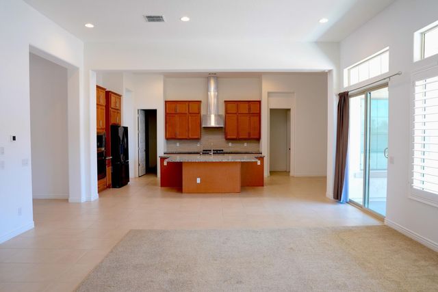 27711 N 38th Drive, Phoenix, AZ 85083