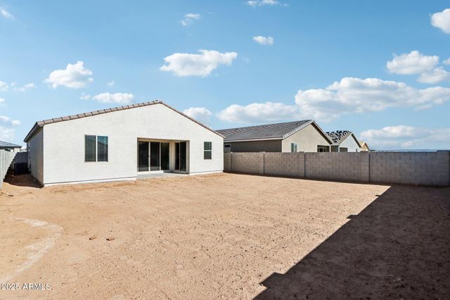 15735 W CAMDEN Avenue, Waddell, AZ 85355