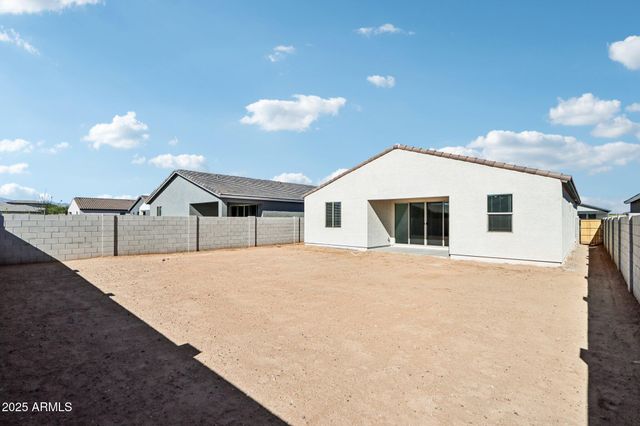 15735 W CAMDEN Avenue, Waddell, AZ 85355