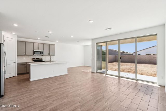 15735 W CAMDEN Avenue, Waddell, AZ 85355