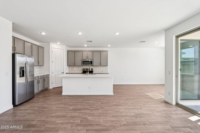 15735 W CAMDEN Avenue, Waddell, AZ 85355