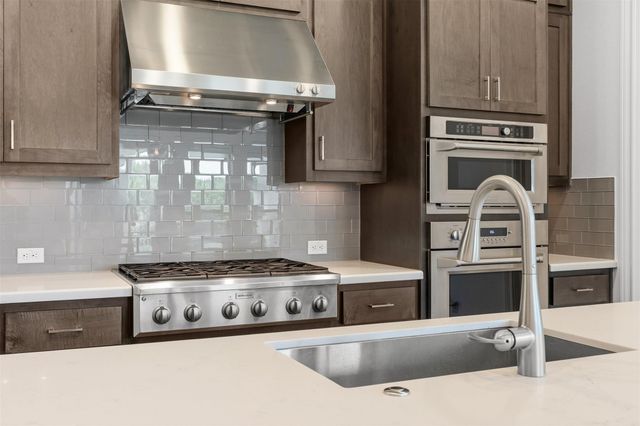 1418 Morning Moon CIR, Austin, TX 78732