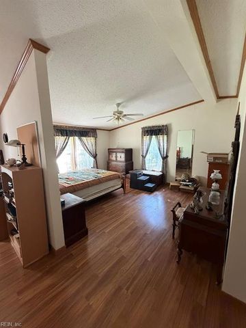 6377 Wild Acres TRL, Gloucester, VA 23061