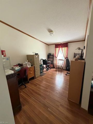 6377 Wild Acres TRL, Gloucester, VA 23061