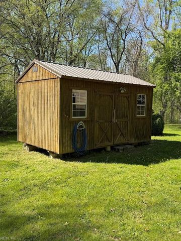 6377 Wild Acres TRL, Gloucester, VA 23061