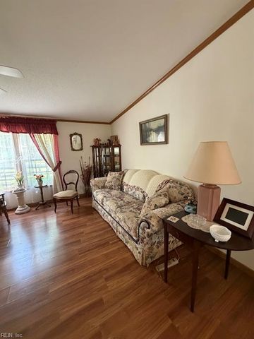 6377 Wild Acres TRL, Gloucester, VA 23061