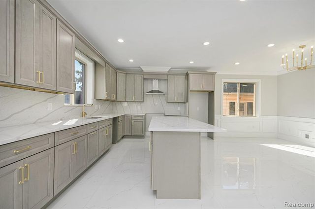 5268 Hartwell Street, Dearborn, MI 48126