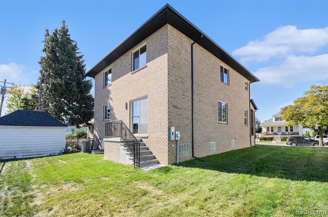 5268 Hartwell Street, Dearborn, MI 48126