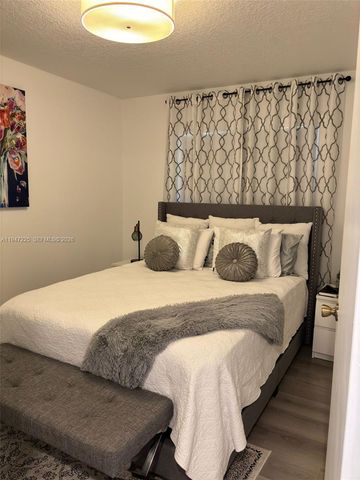 20810 San Simeon Way 109, Miami, FL 33179