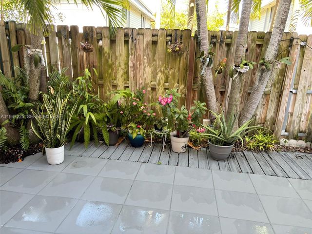 20810 San Simeon Way 109, Miami, FL 33179