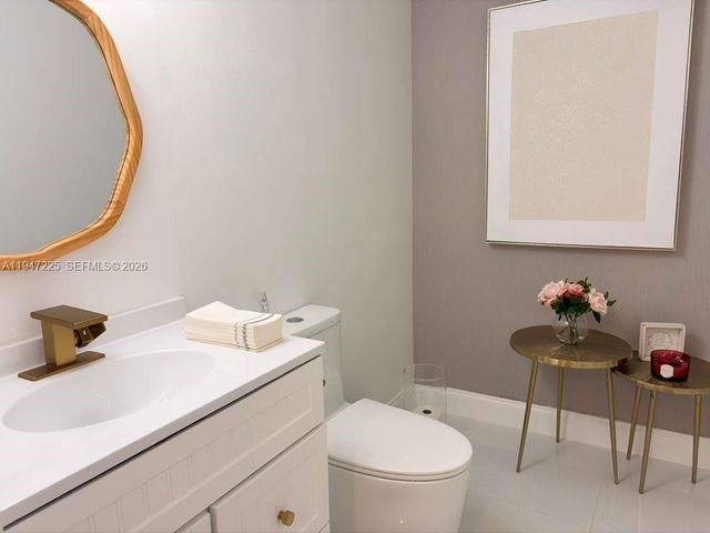 20810 San Simeon Way 109, Miami, FL 33179