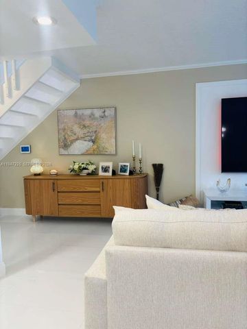 20810 San Simeon Way 109, Miami, FL 33179